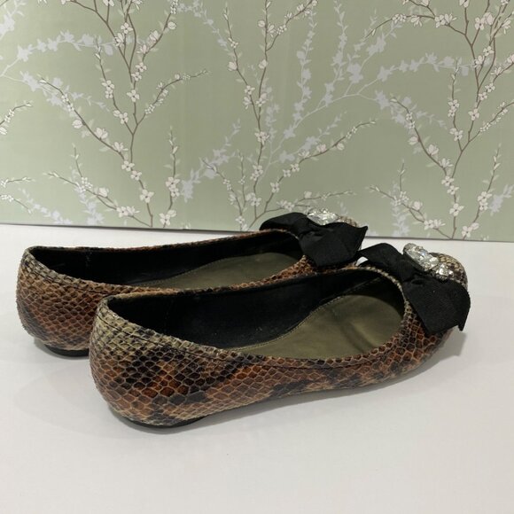 Fergalicious Y2KSnake Print Ballet Flats With Black Bow & Rhinestone Accents 8M - Picture 4 of 9